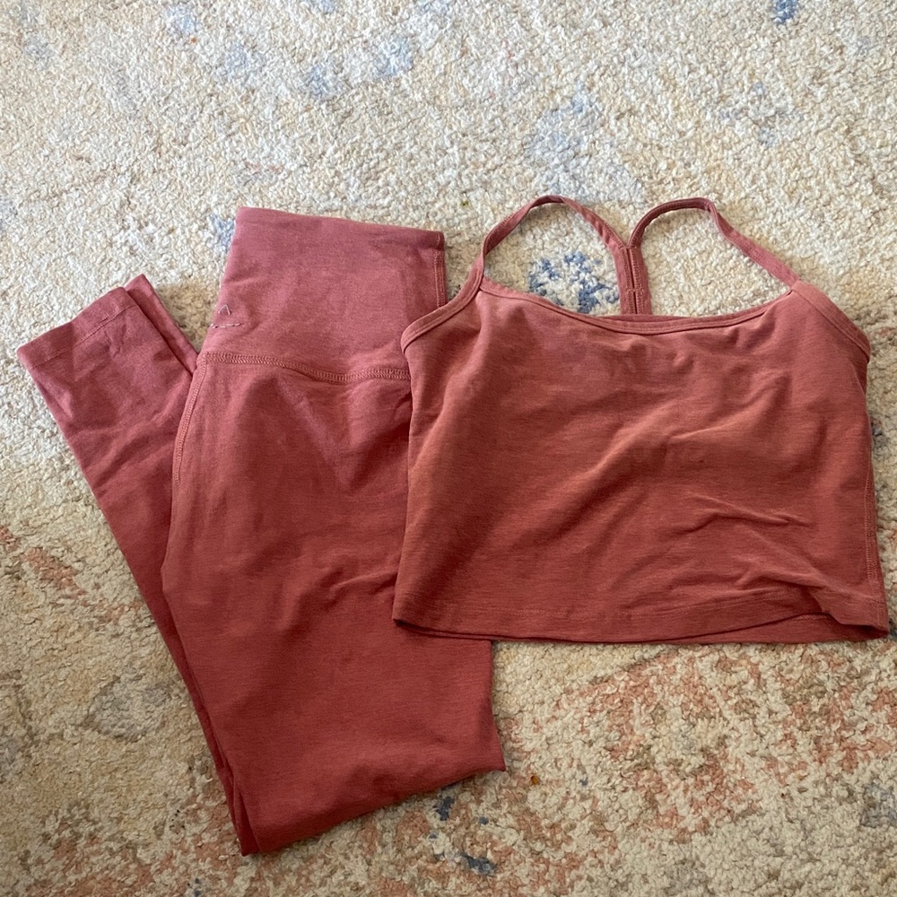 Beyond Yoga Muted Pink Set